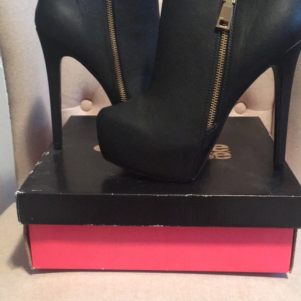 High shoes